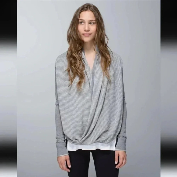 Lululemon Iconic Sweater WrapHeathered Medium Grey / Heathered Light Grey - Picture 3 of 9
